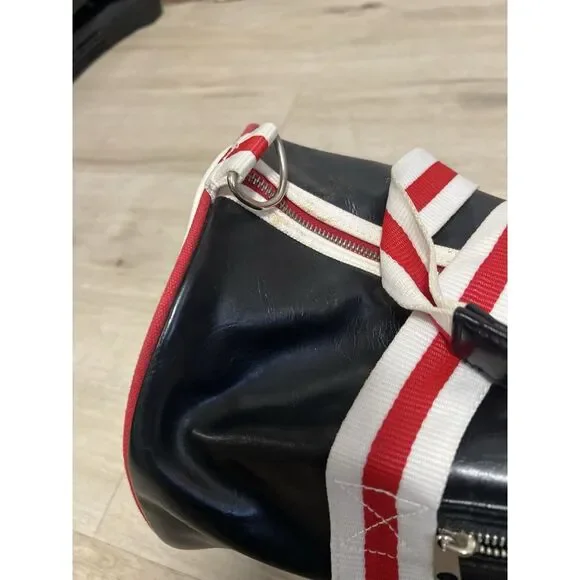Fred Perry Classic Barrel Holdall Bag Duffle Travel‎ Black White Punk Oi! Blitz - Picture 3 of 14